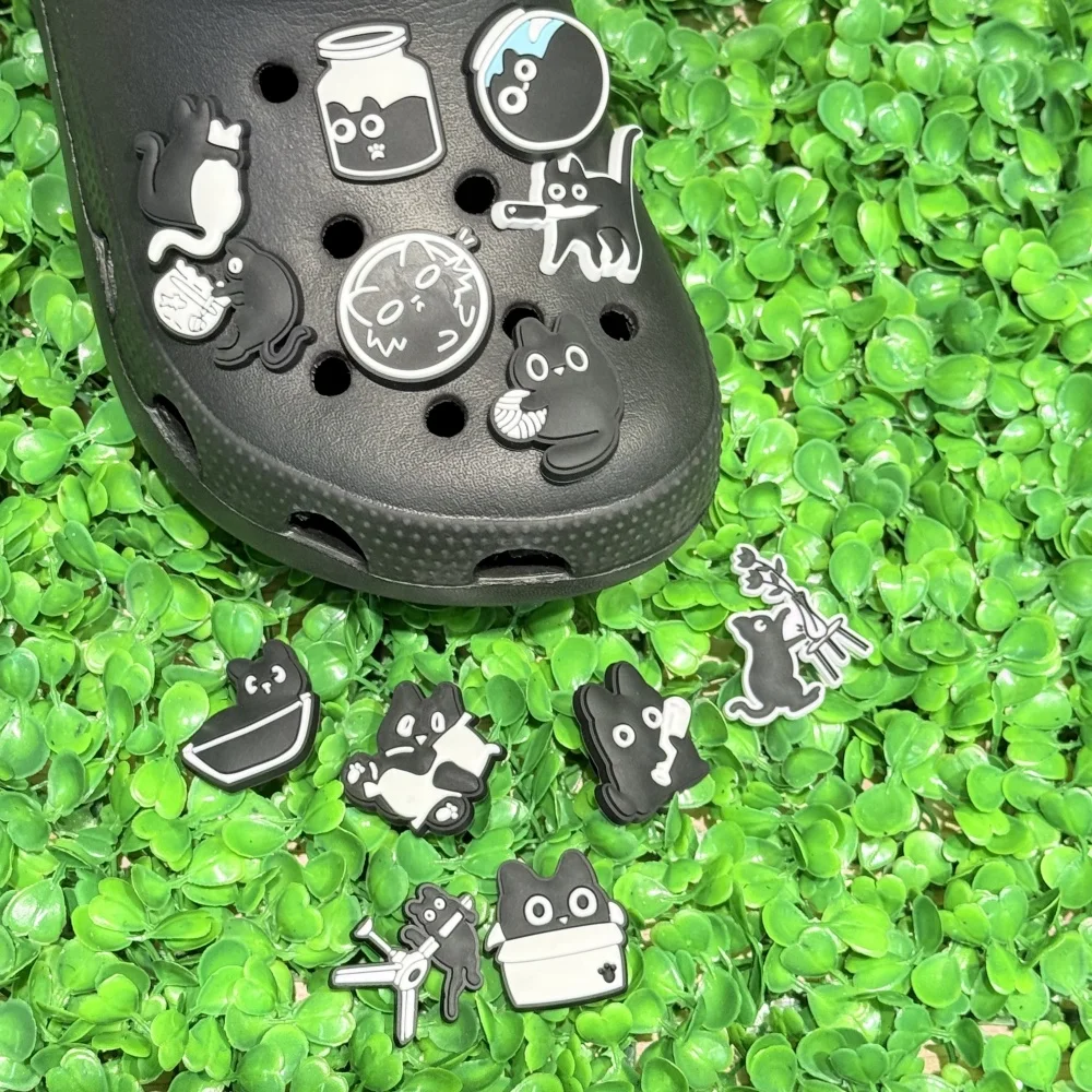 13-100pcs Cartoon Animal Black Cat Shoe Buckle Charms Fashion Boys Girls Sandals DIY Shoes Decoration Fit Birthday Gift