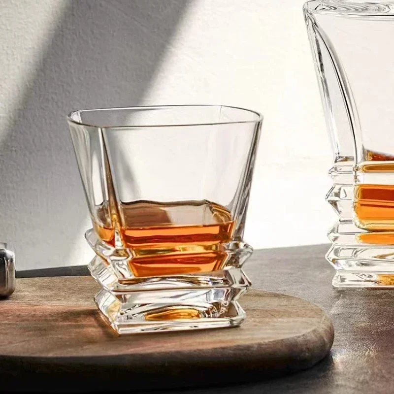

European Creative Cigar Cup Whiskey Household Glass Bar Cup Beer glass Wine Foreign Spirit Cup