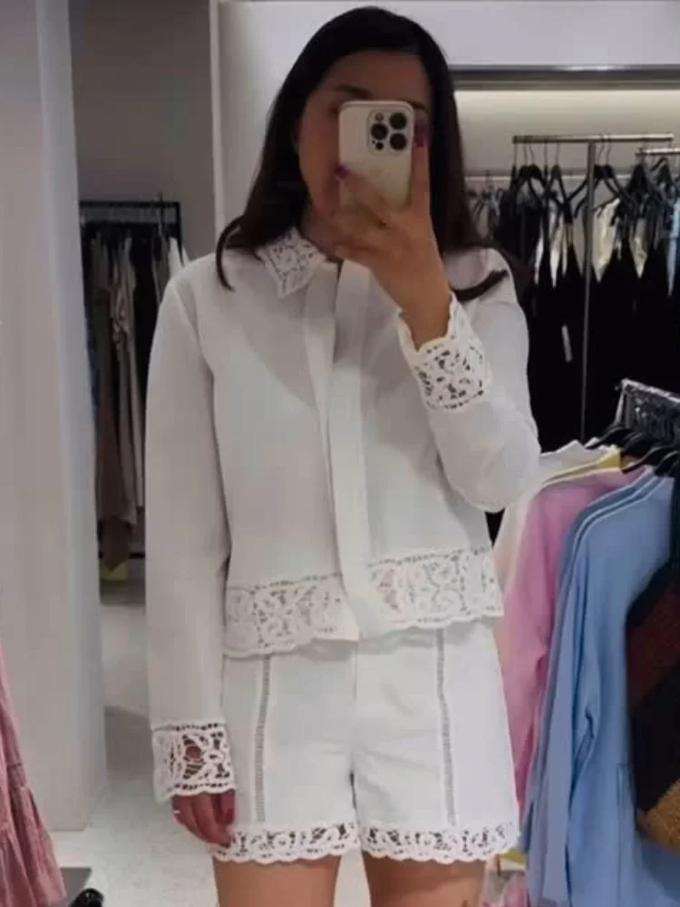 

Elegant White Lace Top Shorts Set 2025 Women Summer Patchwork Lapel Loose Sleeve Casual Outfit Vacation Office Lady 2-piece Suit