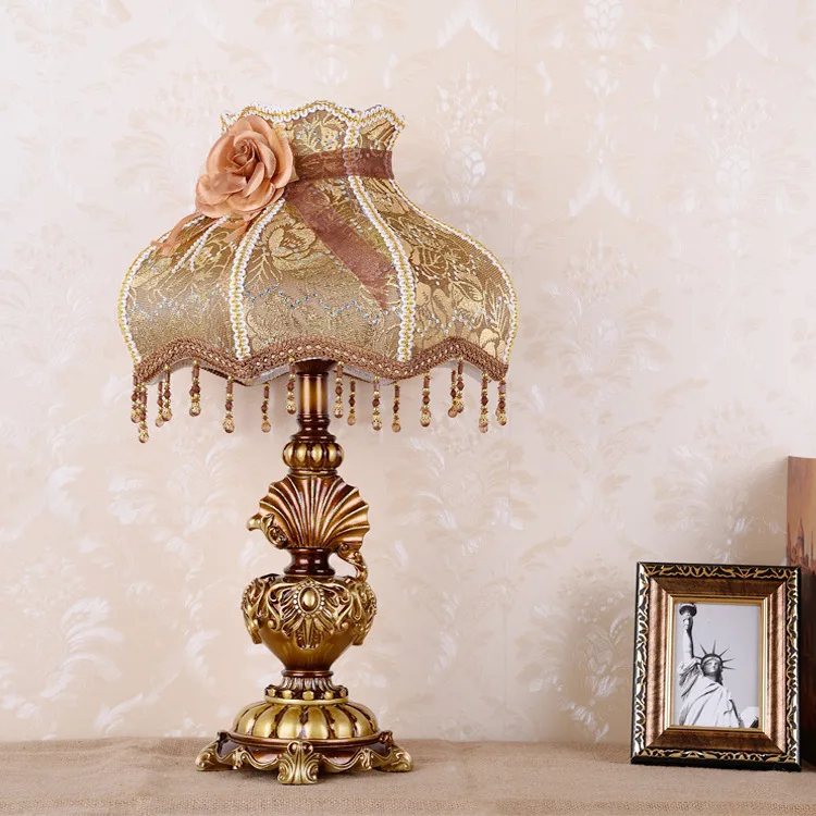 Table lamp Bedroom bedside lamp optional dimming Home retro warm light Simple modern creative plug-in