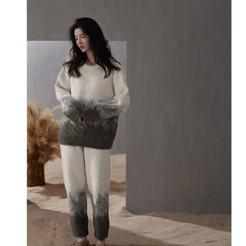 Sleepwear Women Autumn Winter Coral Plush Long Sleeve Thickened Home Fur Gradient Rendering Half Edge Plush Women Set