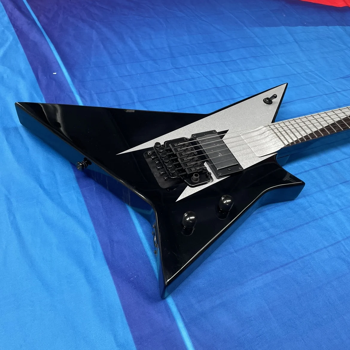 6-string electric guitar, mahogany body with silver and black contrasting veneer guitars, Beginner's electric guitarra view 2