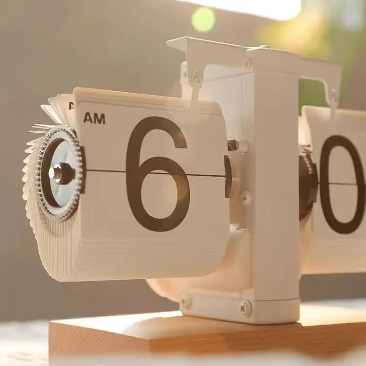 Automatic page turning clock Cross-border beech walnut home living room clock Mechanical page turning clocks