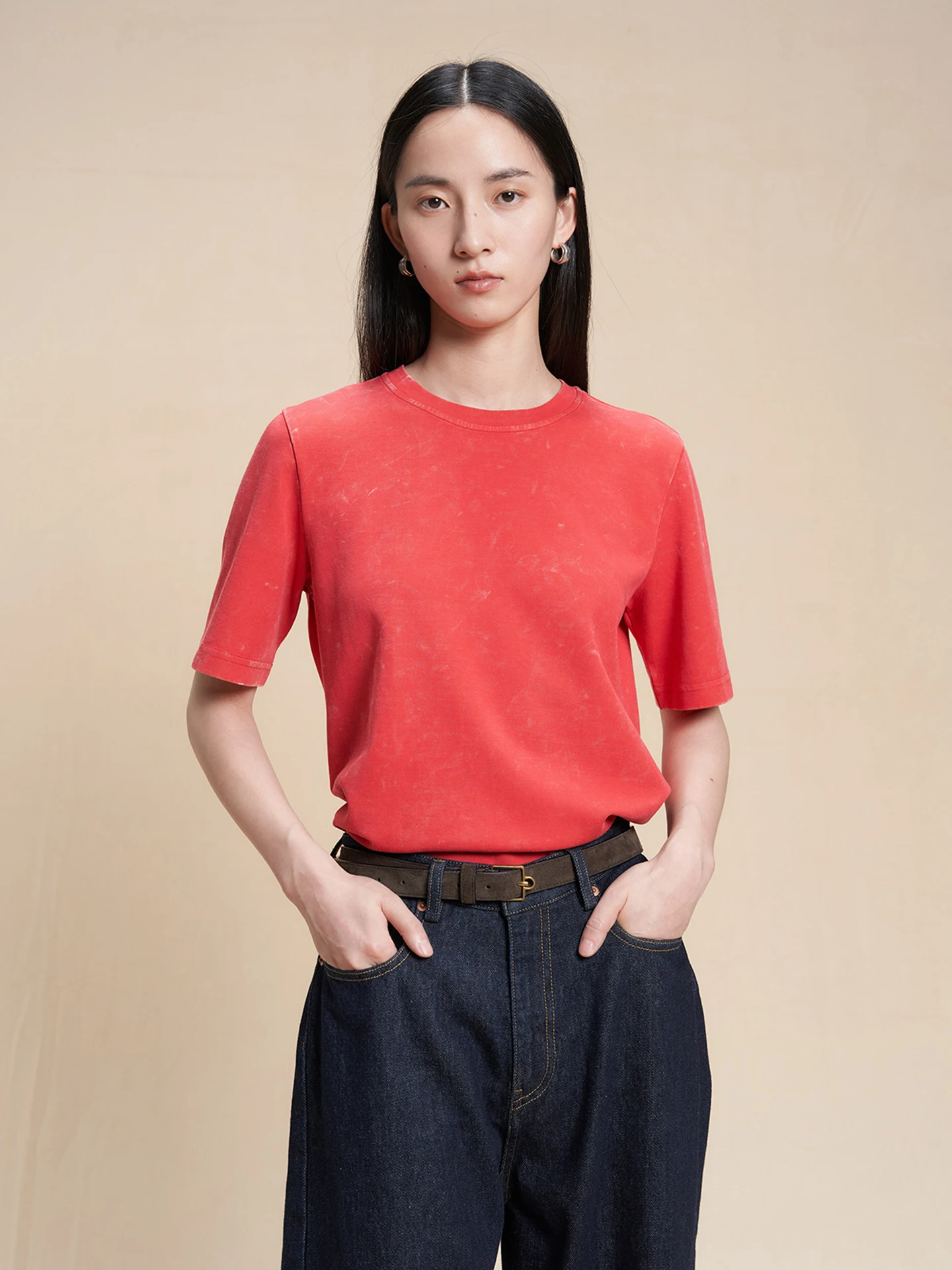 

Мягкий красный вязаный круглый вырез футболка-поло женская летняя новая стильная удобная дышащая модная повседневная футболка