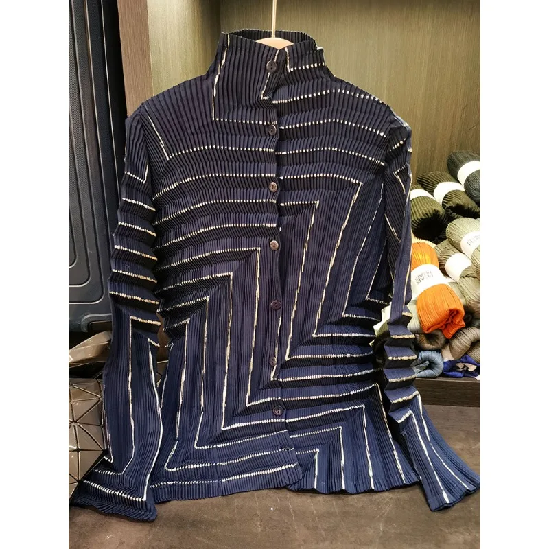 Miyake Plissee High Neck Shirt Design Unregelmäßige Gefaltete Langarm Gestreiften Hemd Frauen 2025, Frühjahr Neue Plissee Top