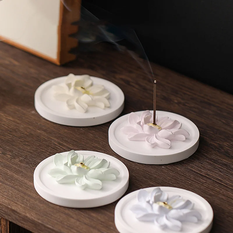 Lotus Plaster Incense Holder Sandalwood Agarwood Incense Base Hand-Cast Censer Home Decor Fragrance Ornament