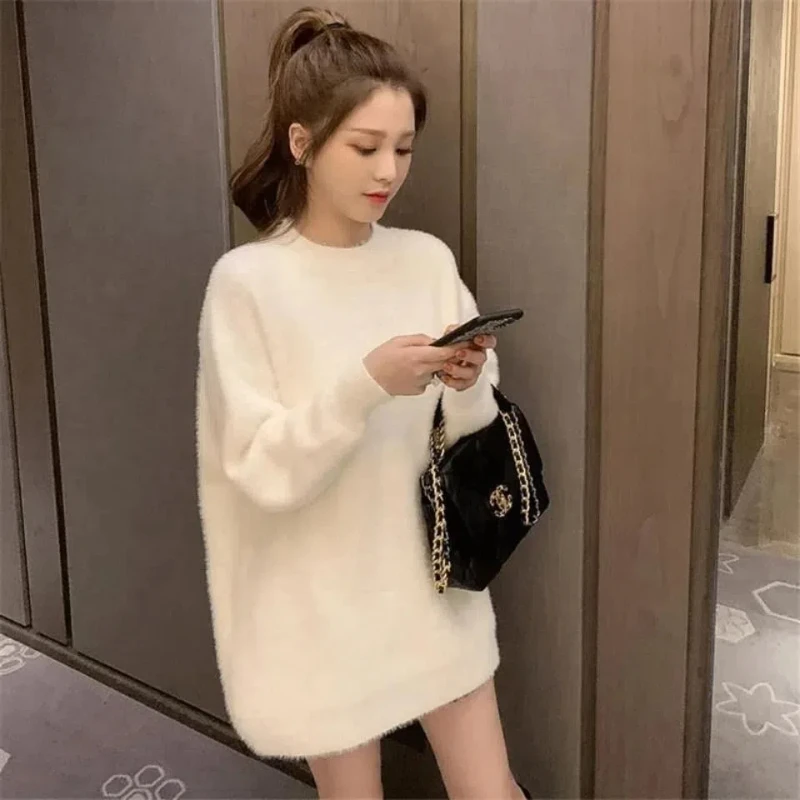 เลียนแบบ Mink FUR ผู้หญิง Pullovers ขี้เกียจสไตล์ PLUS ขนาดฤดูใบไม้ร่วงและฤดูหนาวจัมเปอร์หนาปานกลาง Chic ยาวรอบคอเสื้อกันหนาว