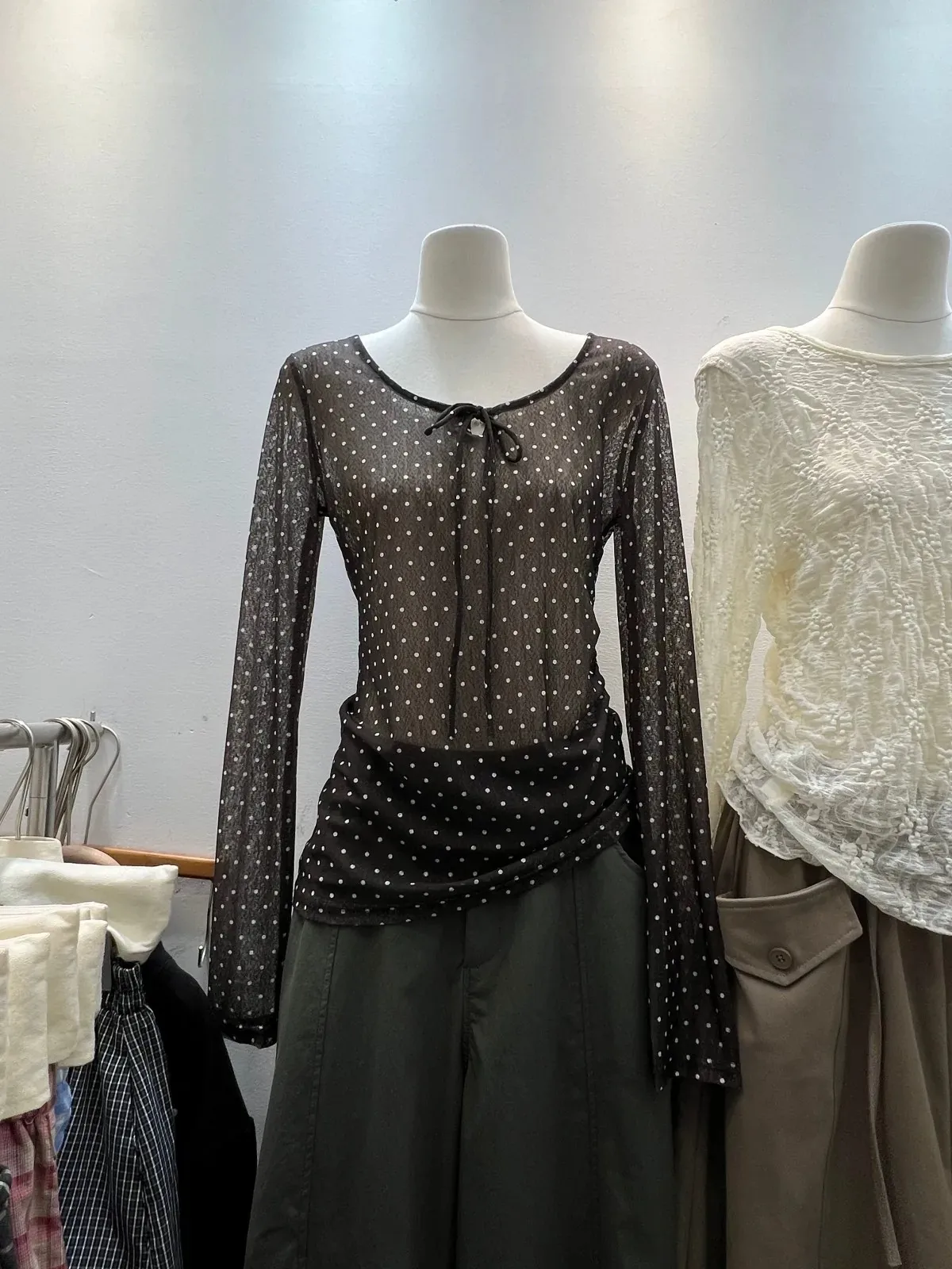 Early Autumn Atmosphere Long Sleeve T-Shirt Women's Slim Fit Polka Dot Mesh Top Design Sense Bow Tie Base Shirt Upper Body
