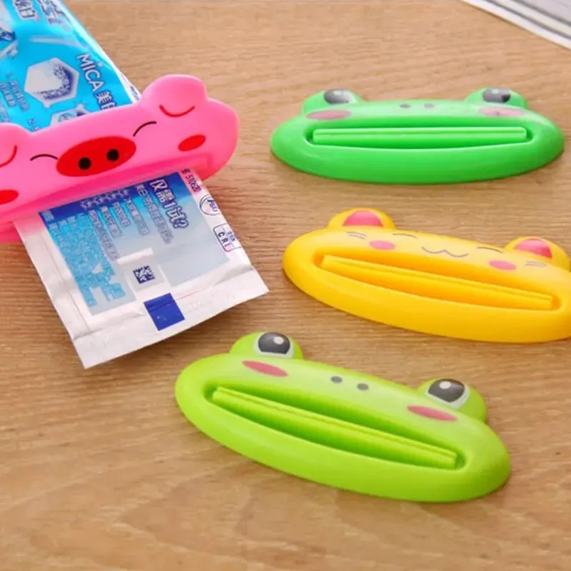 New Type Squeezer Cute Cartoon Manual Toothpaste Squeezer Cute Frog Animal Shape Cleanser Manual Press Lazy Essential Set