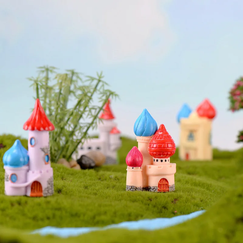 Red Castle European Architecture House Figurine Landscape DIY Home Decor Miniature Fairy Garden Ornament Decoration Accessories