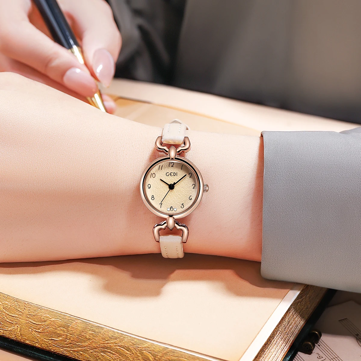 Korean version of niche women's watch simple and thin fire pattern small dial leather strap watch quartz waterproof ladies watch