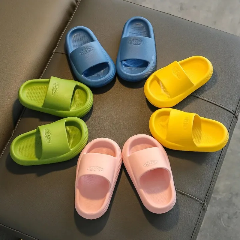 Children\'s Slippers Solid Comfortable Non-Slip Home Slippers Boys Girls Breathable Bathroom Slides Kids Soft Sole Beach Shoes