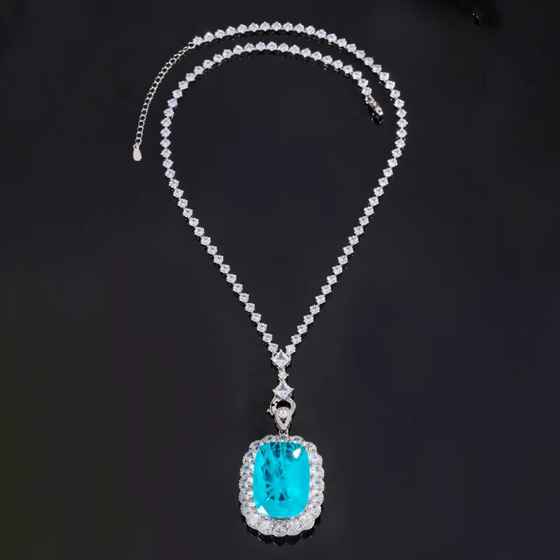 New Gold-Plated Jewelry European and American Style Emerald Pendant Necklace Stone 20*28