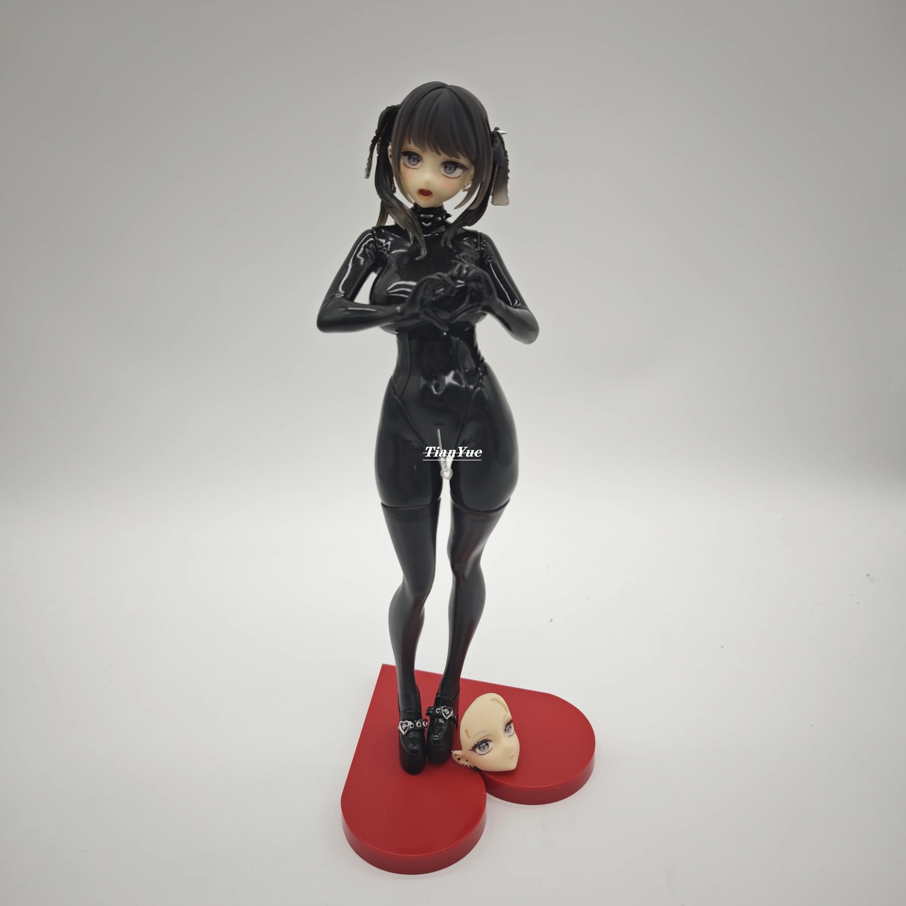 

Аниме-фигурка Dear My Rubber Black, девушка в гелевом плаще, стоячая версия, ПВХ, 26 см