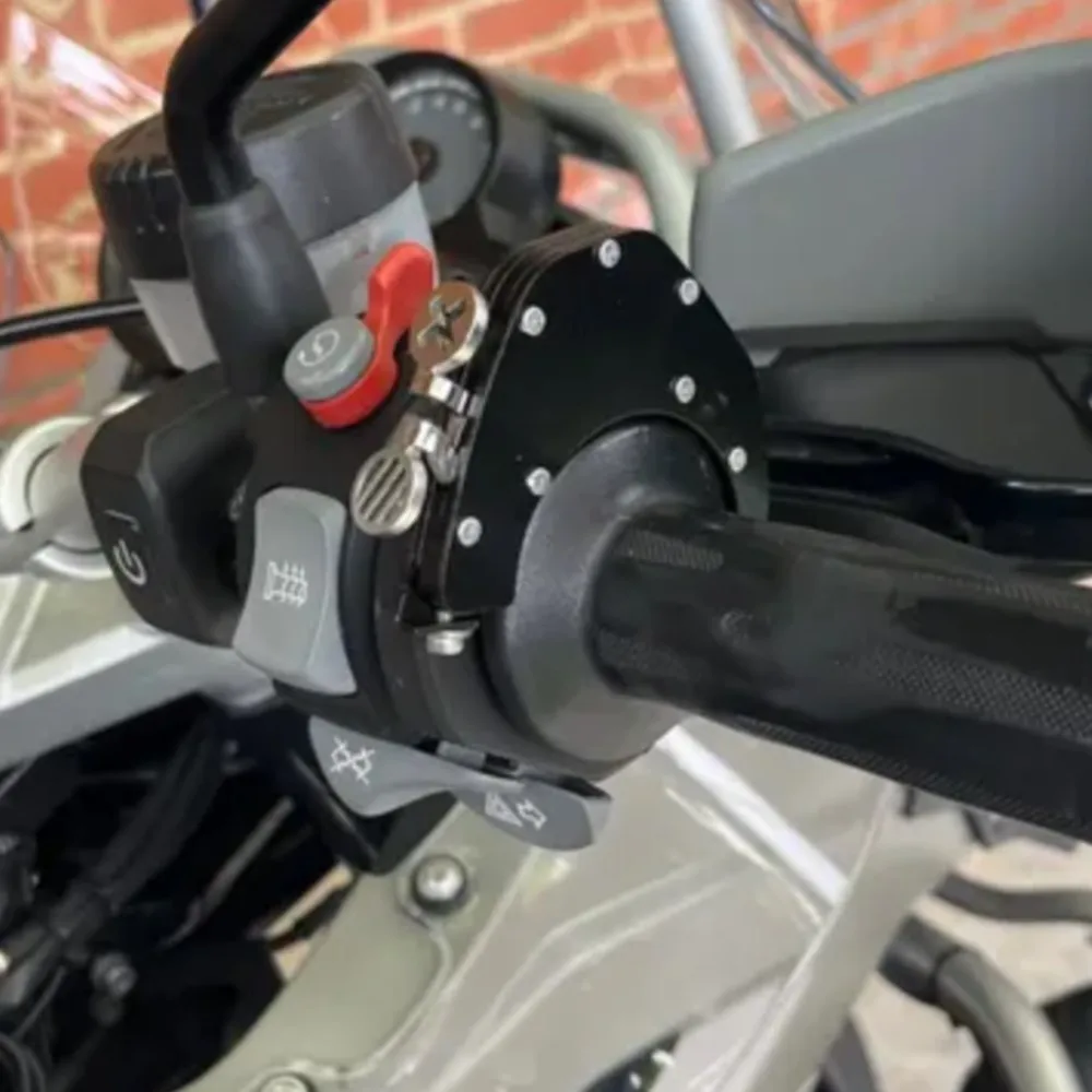 For Aprilia RSV4 RS50 Dorsoduro 750/900/1200 Shiver 900 Tuono Universal Motorcycle Throttle Lock Cruise Control Throttle Assist