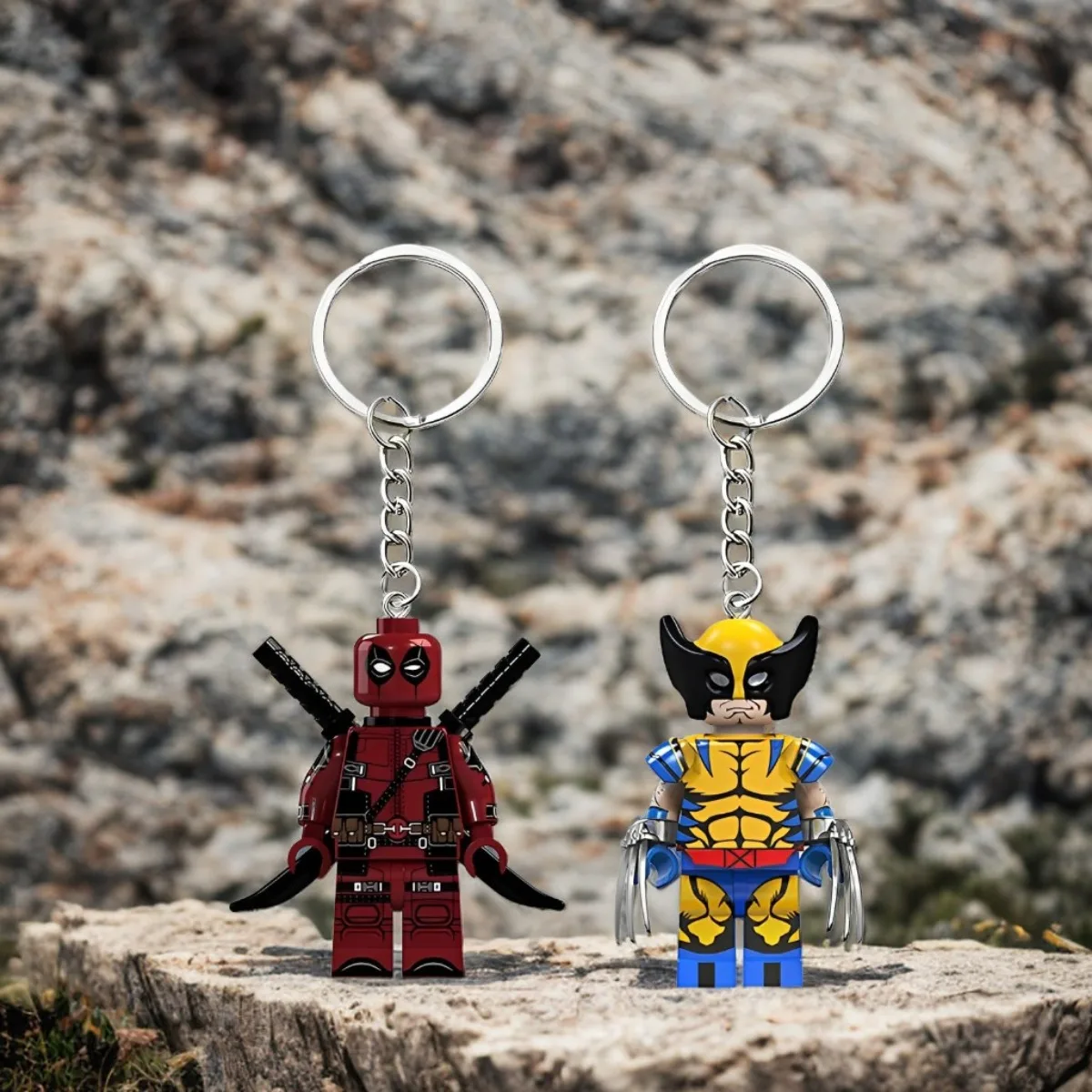 ديدبول ولفيرين المفاتيح خارقة الإبداعية اللبنات الكرتون قلادة حقيبة المفاتيح اكسسوارات اللعب المشجعين هدية