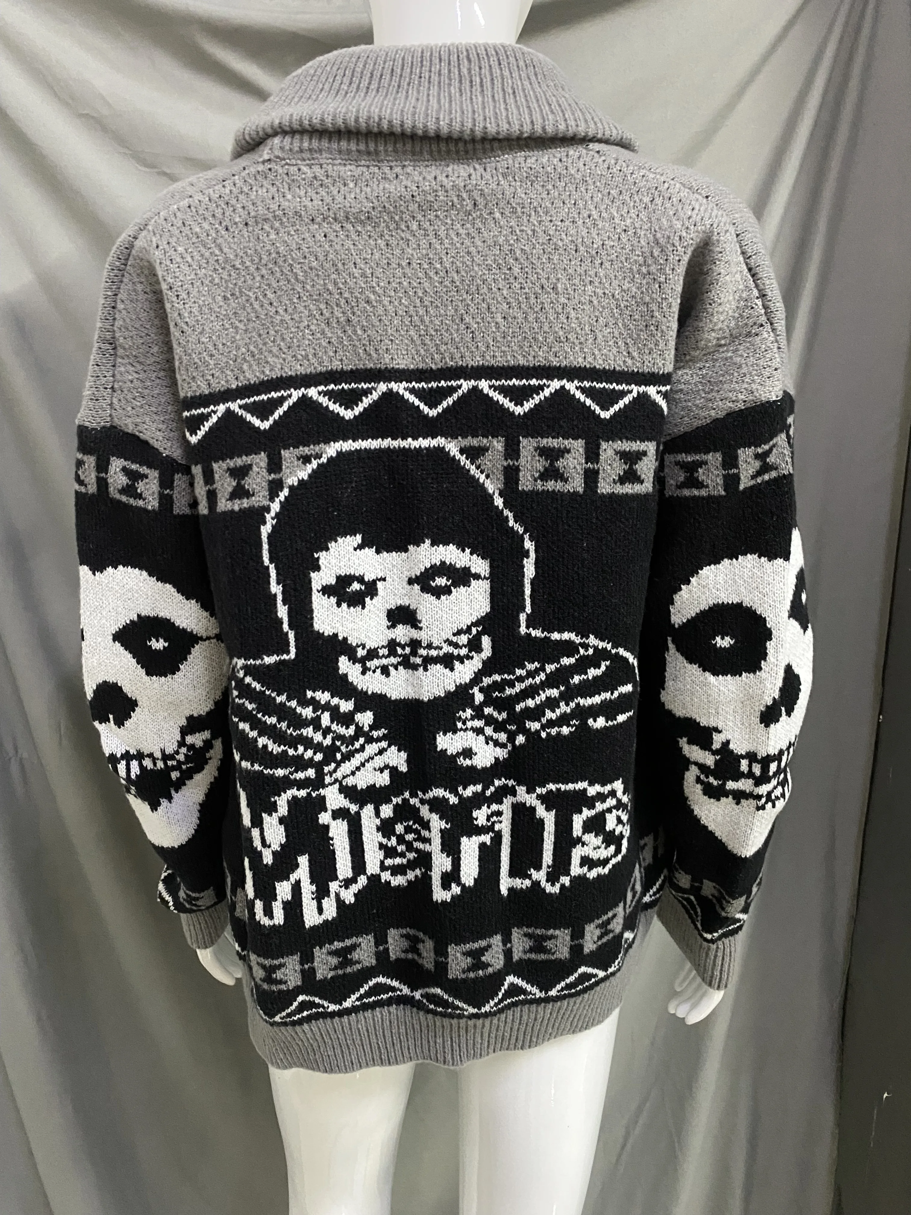 

European and American autumn and winter new personalized skull print color blocked unisex fashion trend brand knitted cardigan