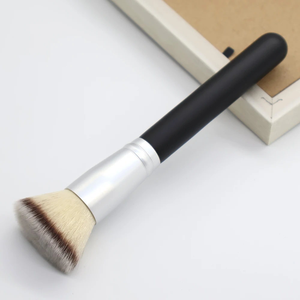 Pennello per cipria Pennelli per trucco professionale Fondotinta multifunzionale nero Blush Scolpire Pennello abbronzante Strumenti per il trucco