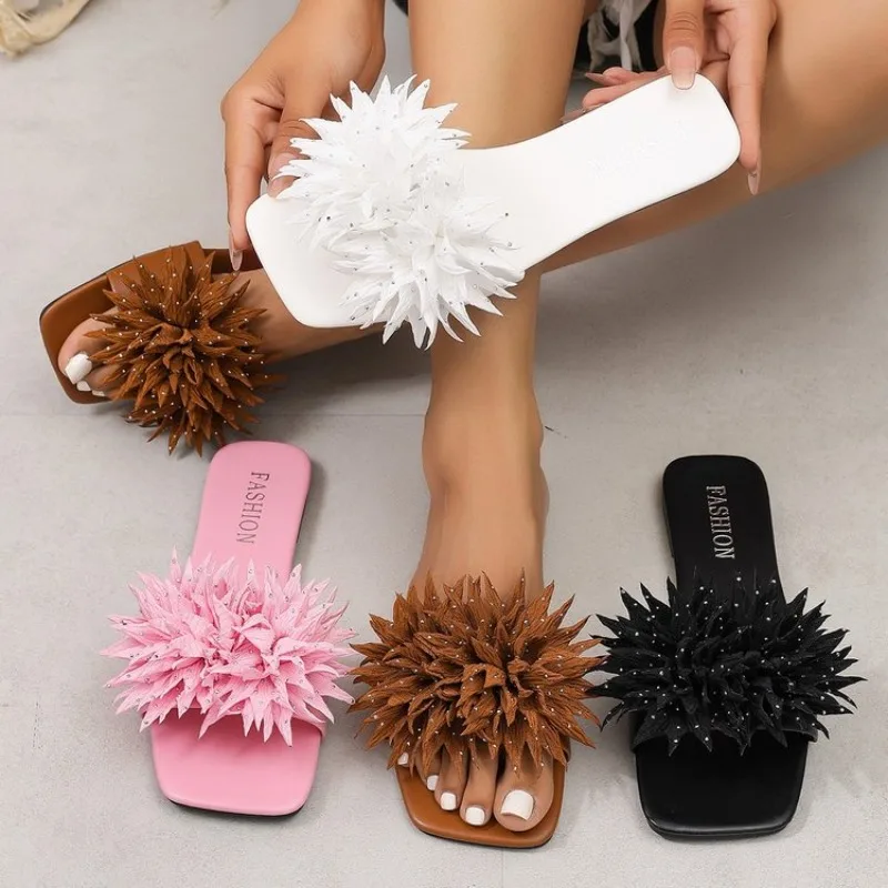 Damen-Slipper mit eckiger Zehenpartie, Blumen-Strass-Verzierung, offene Zehenpartie, Sommer-Slip-On-Sandalen