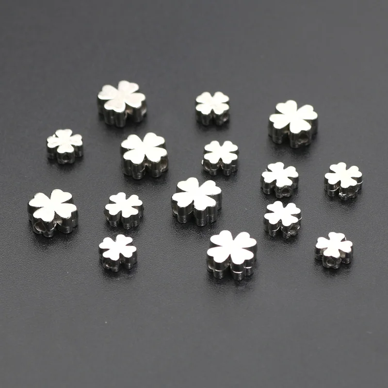 50/100 pz 6/8mm colore argento plastica CCB perline quattro foglie trifoglio distanziatore perline per gioielli che fanno trovare braccialetto accessori fai da te