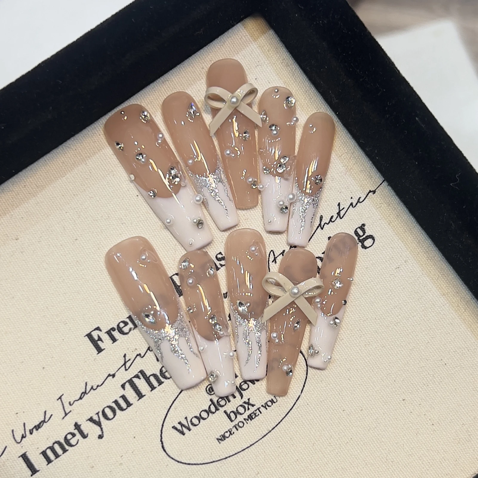 10st T-vorm Franse Tip Handgemaakte Kunstnagels met 3D Strik Strass Glitter DIY Nail Art Kit voor Vrouwen Meisjes Manicure Kit