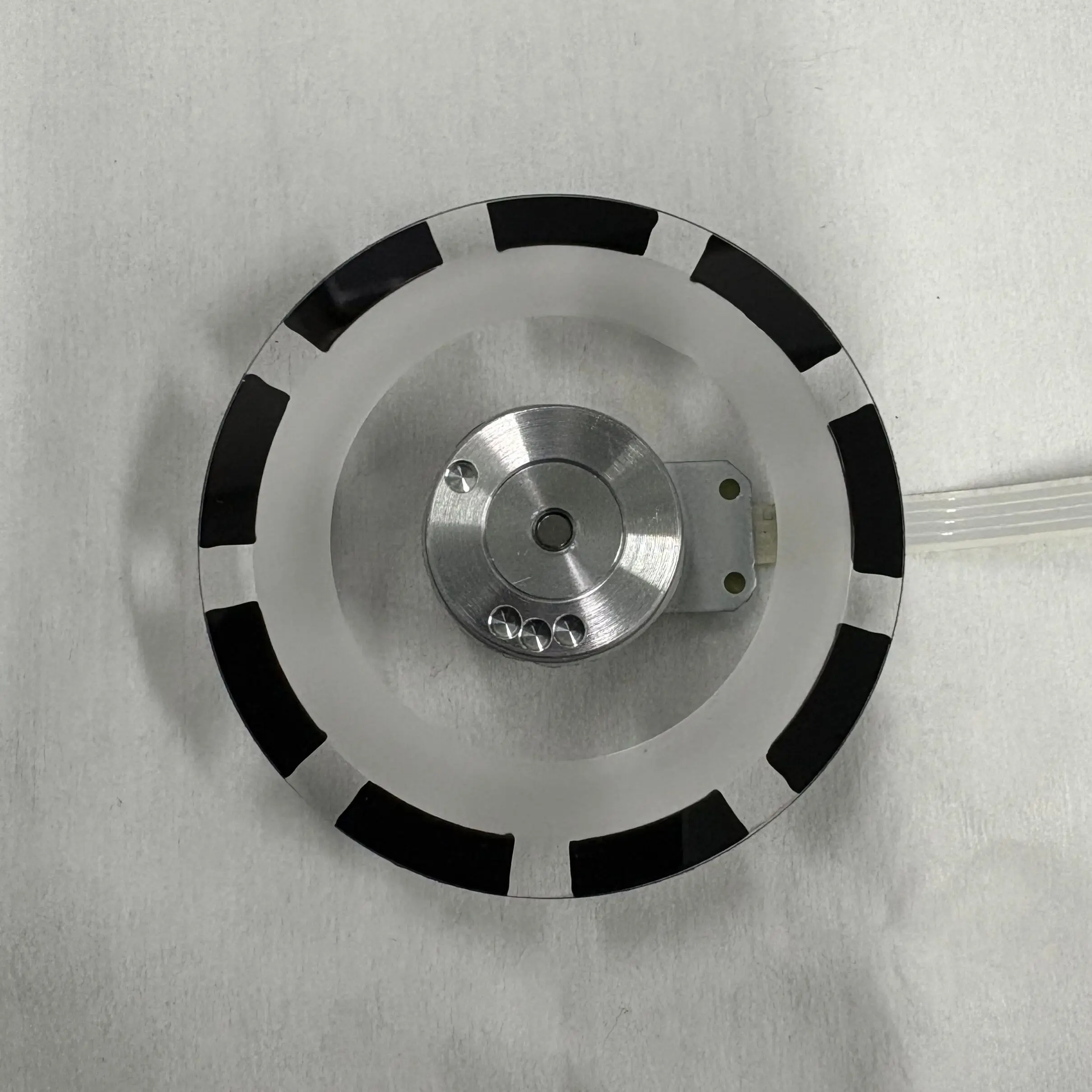 。Brand New & Original for Epson CB-700U, EB-700U, EB-710U, EB-1470 Laser Projector Fluorescent Wheel (diameter 56mm)