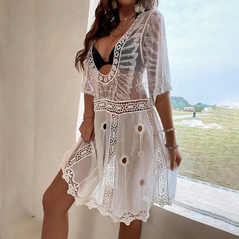 

3 цвета, накидка на бикини, новинка 2025 года, кружевное пляжное платье, однотонное кимоно Biquinis для женщин, свободный размер, защита от солнца, короткий саронг с v-образным вырезом