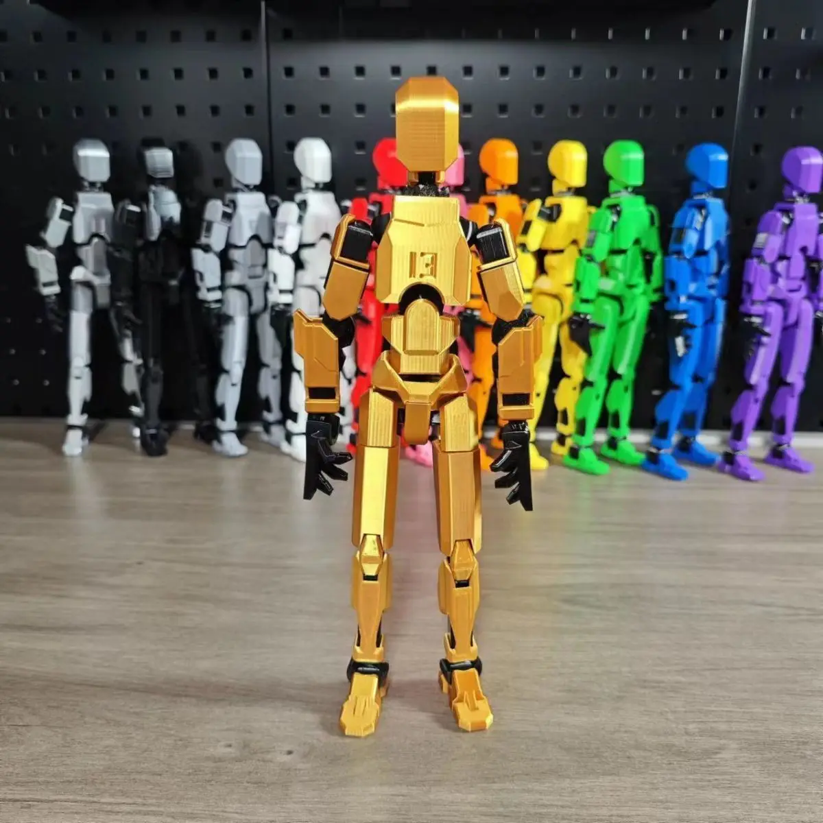 (Assembly Completed) 13 Action Figure Titan Multi-Jointed Movable Shapeshift Robot T13 Action Lucky Robot Figures Toys Kids Gift