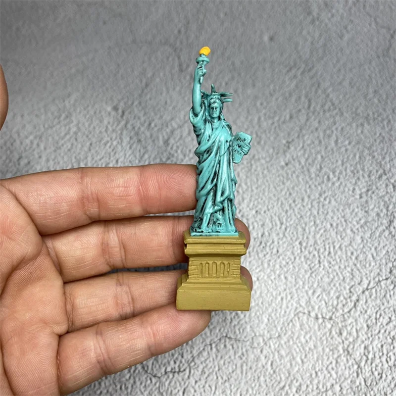 8cm mini Statue of liberty action figure Doll hard PVC from Hudson River to Atlantic