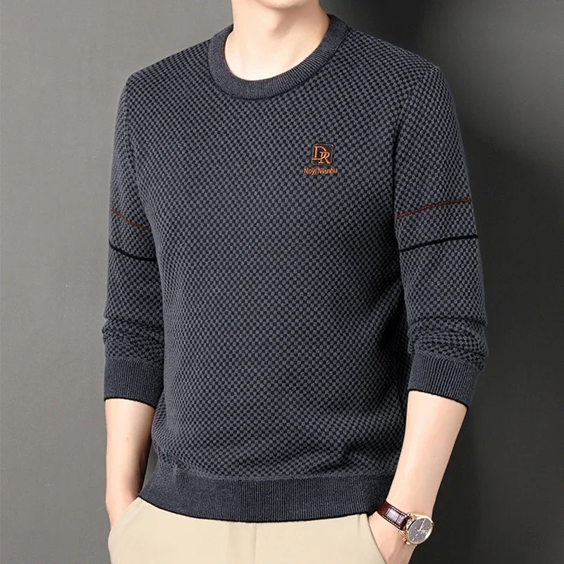 

Winter Men's Solid Color Versatile, Comfortable and Casual Round Neck, Plush and Thick Pullover Sweater
