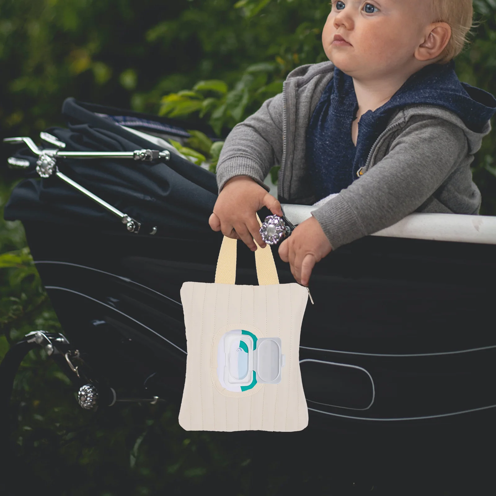 

Refillable Wet Wipes Bag Box Reusable Portable Baby Travel Container Cute Bunny Design Large Capacity Tissue Pouch for Diaper