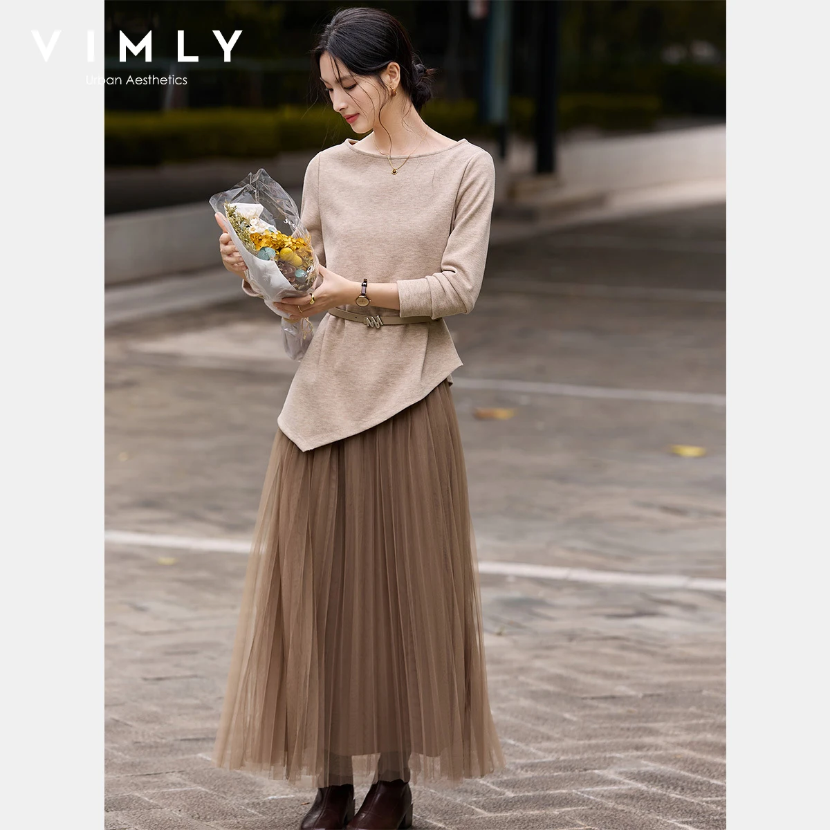 VIMLY Set Rok 2 Potong Pakaian Wanita Elegan Atasan Kerah Slash Cokelat Rok Panjang Lipit Musim Gugur 2025 Set Dua Potong Wanita A3259