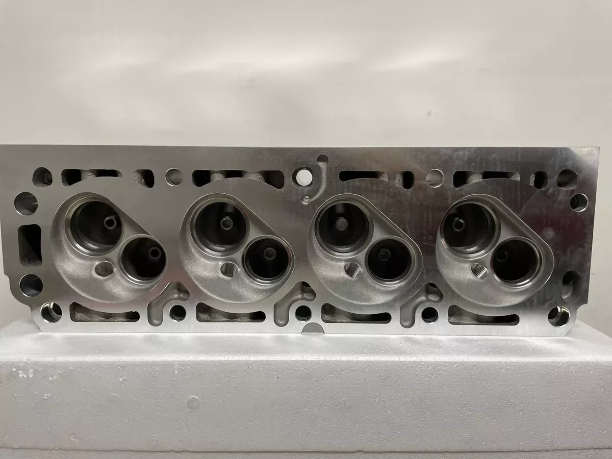 C20NE Complete Cylinder Head 92062130 Espero Luv 2.2 2.0