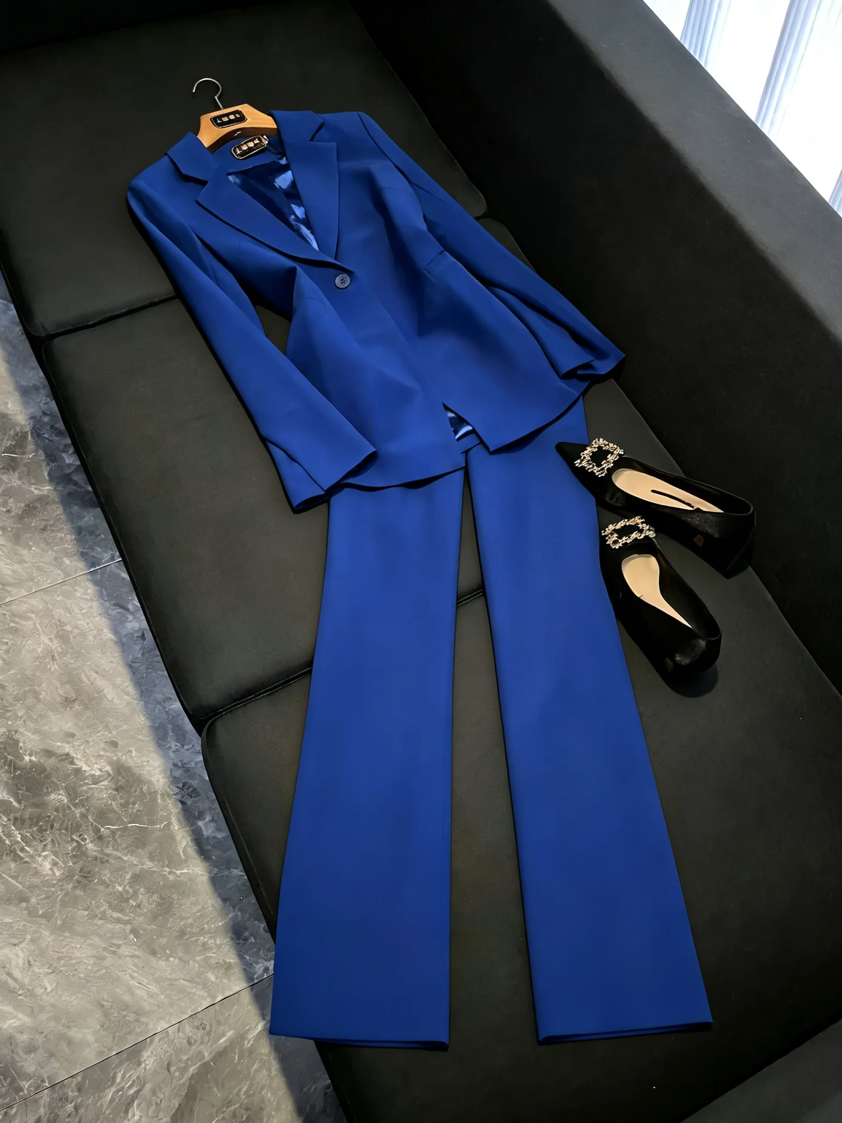 

Elegant Slim Fit Blue Suit Set for Women High Version Business Formal Two Piece Set Summer New Arrival Chinese Manufacturer