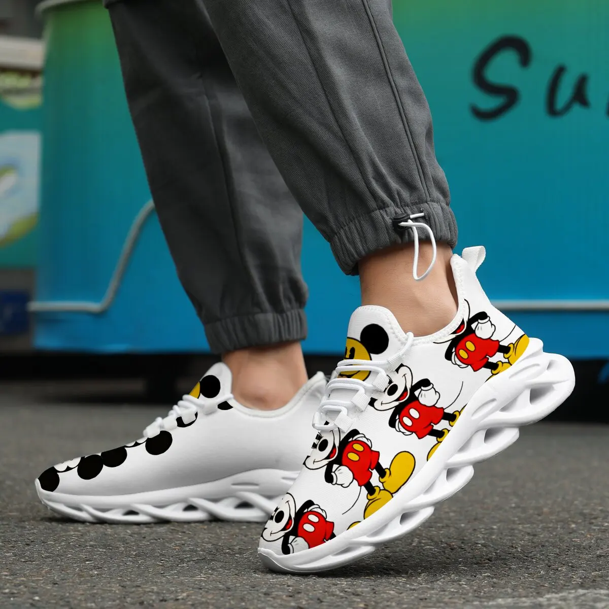 أحذية ديزني النسائية الرياضية غير الرسمية ميكي ماوس أحذية رياضية خفيفة الوزن قابلة للتنفس ومضادة للانزلاق أحذية مسطحة للجري في الهواء الطلق أحذية مفلكنة #6