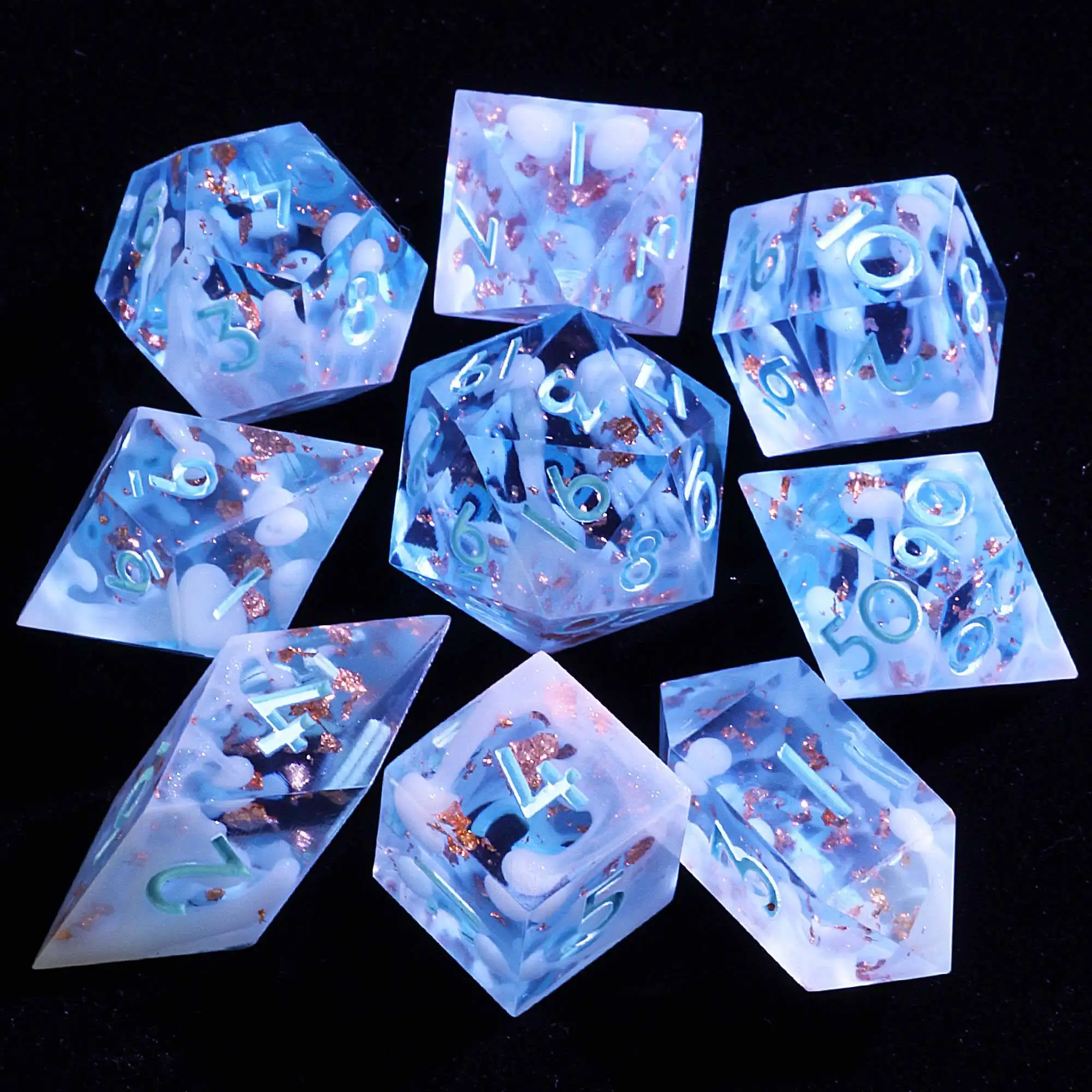 

Набор кубиков из многогранной смолы D и D Abyssal Tide Ascension