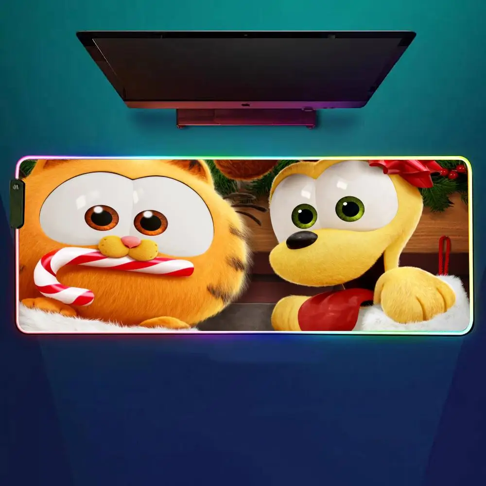 

Милый коврик для мыши с рисунком Гарфилда, игровой коврик для мыши RGB, настольный коврик HD Gamer, большой светодиодный светильник, коврики для мыши XXL