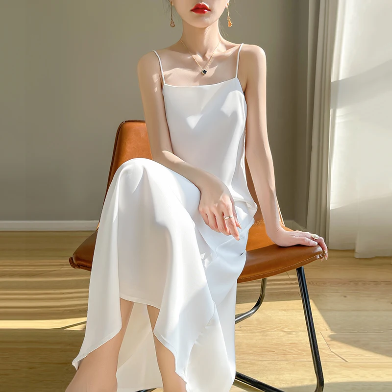 New White Sling Dress in Summer Women's Acetic Satin Long Dress with bottoming skirt inside