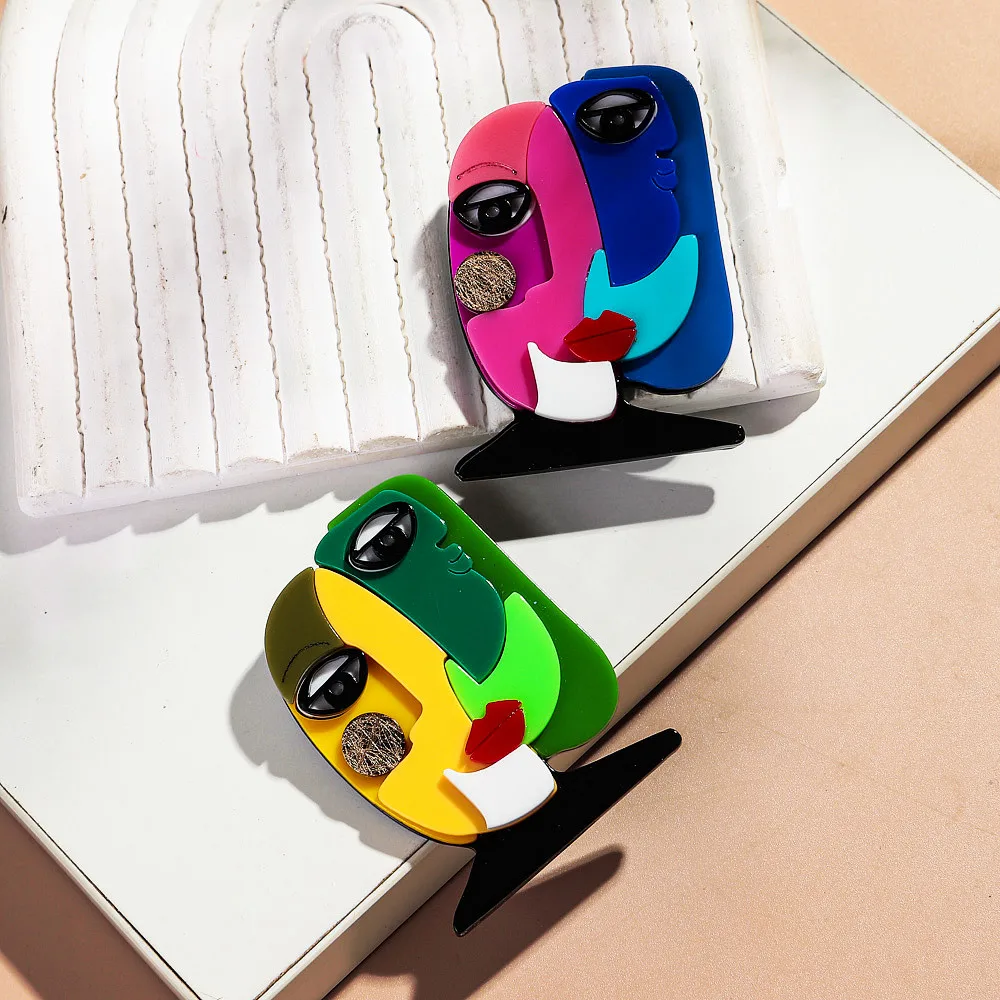 New Colorful Acrylic Abstract Face Figure Brooches for Women Creative Cartoon Geometric Facemask Badge Pins Clothes Jewelry Gift