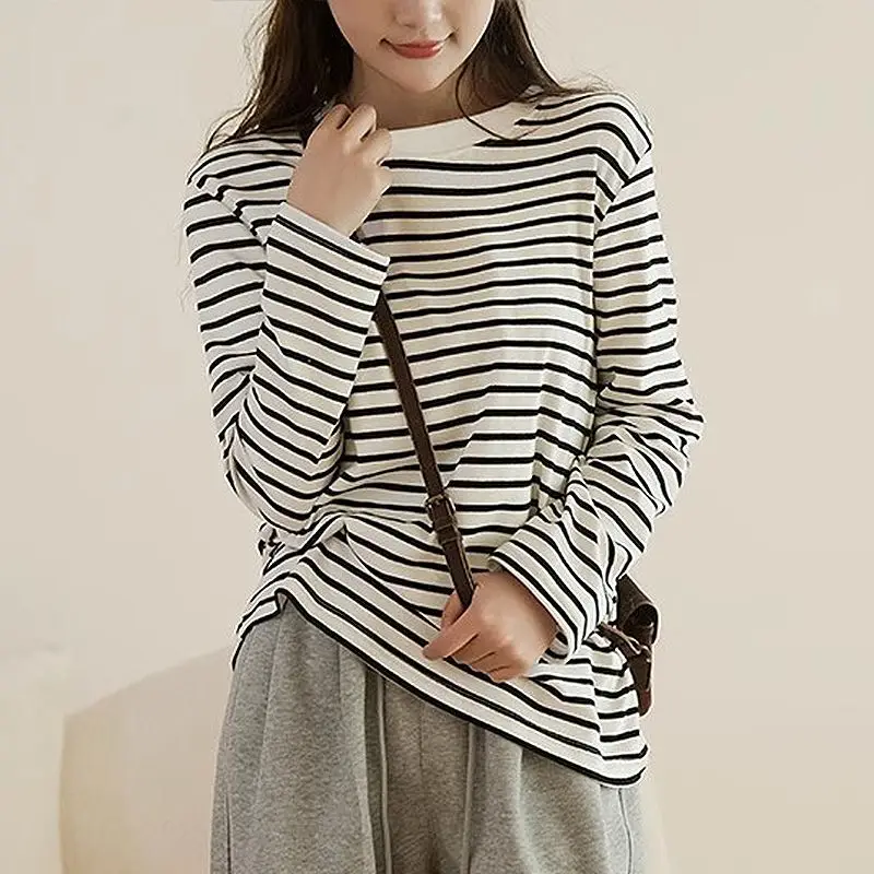 

Новинка! Женские летние футболки с длинным рукавом в полоску, базовые повседневные топы, уютные свободные хлопковые футболки в стиле Харадзюку 2026