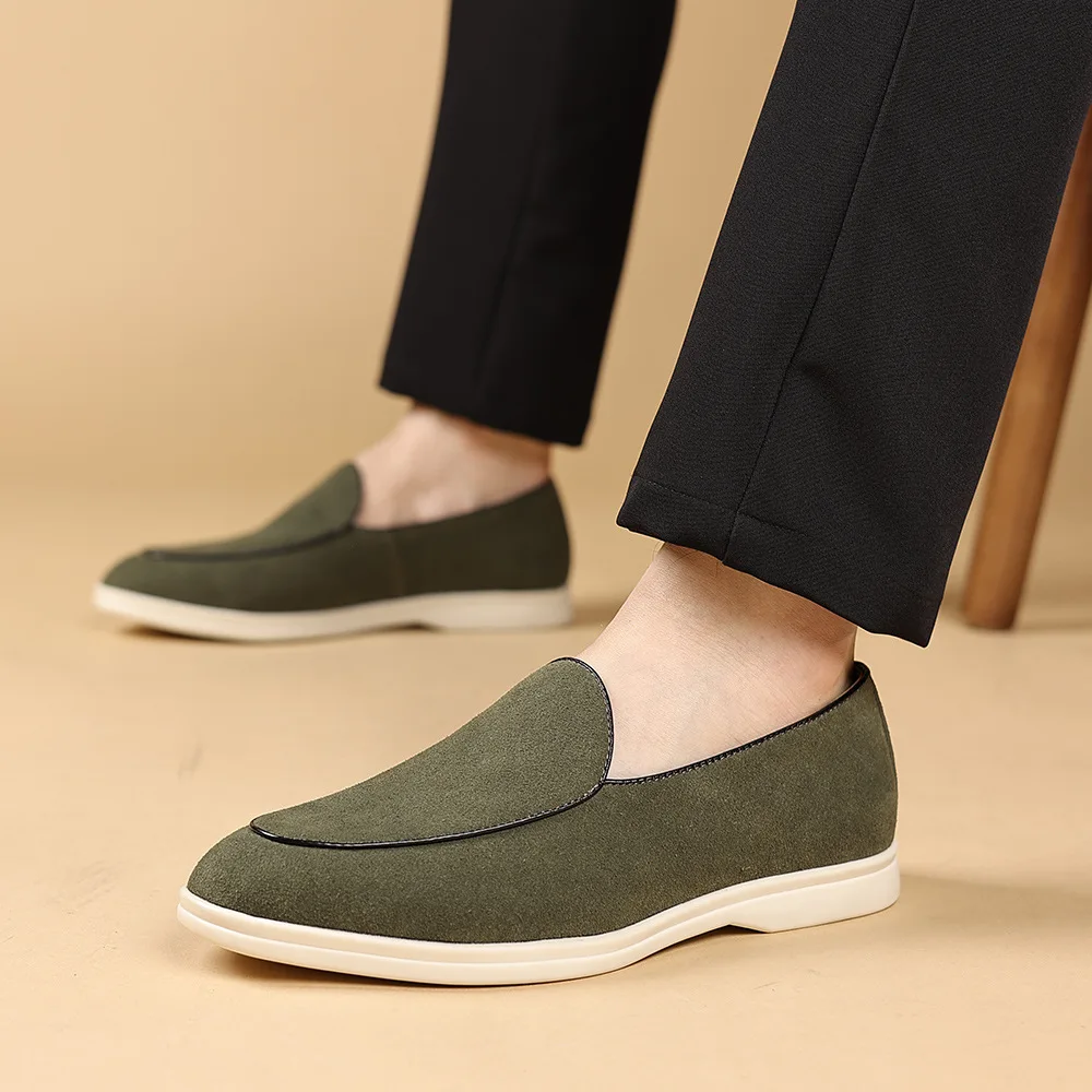 

New Men Classic British Flat Loafers Suede Flat Shoes Comfortable Non Slip Fashion Loafers Lightweight Outdoor Casual Shoes