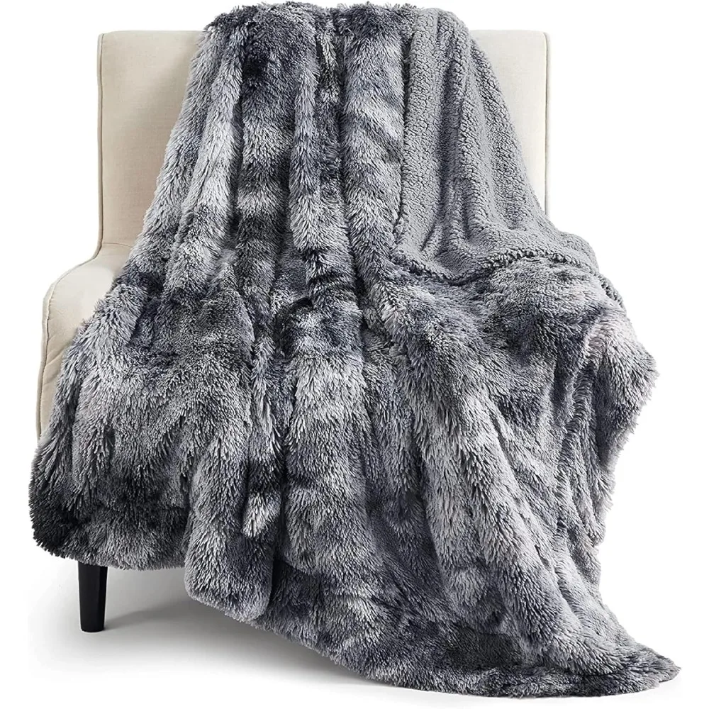 

Cozy Plush Faux Fur Sherpa Throw Blanket, Soft Fleece Cuddle Gift for Women, Perfect Christmas Present