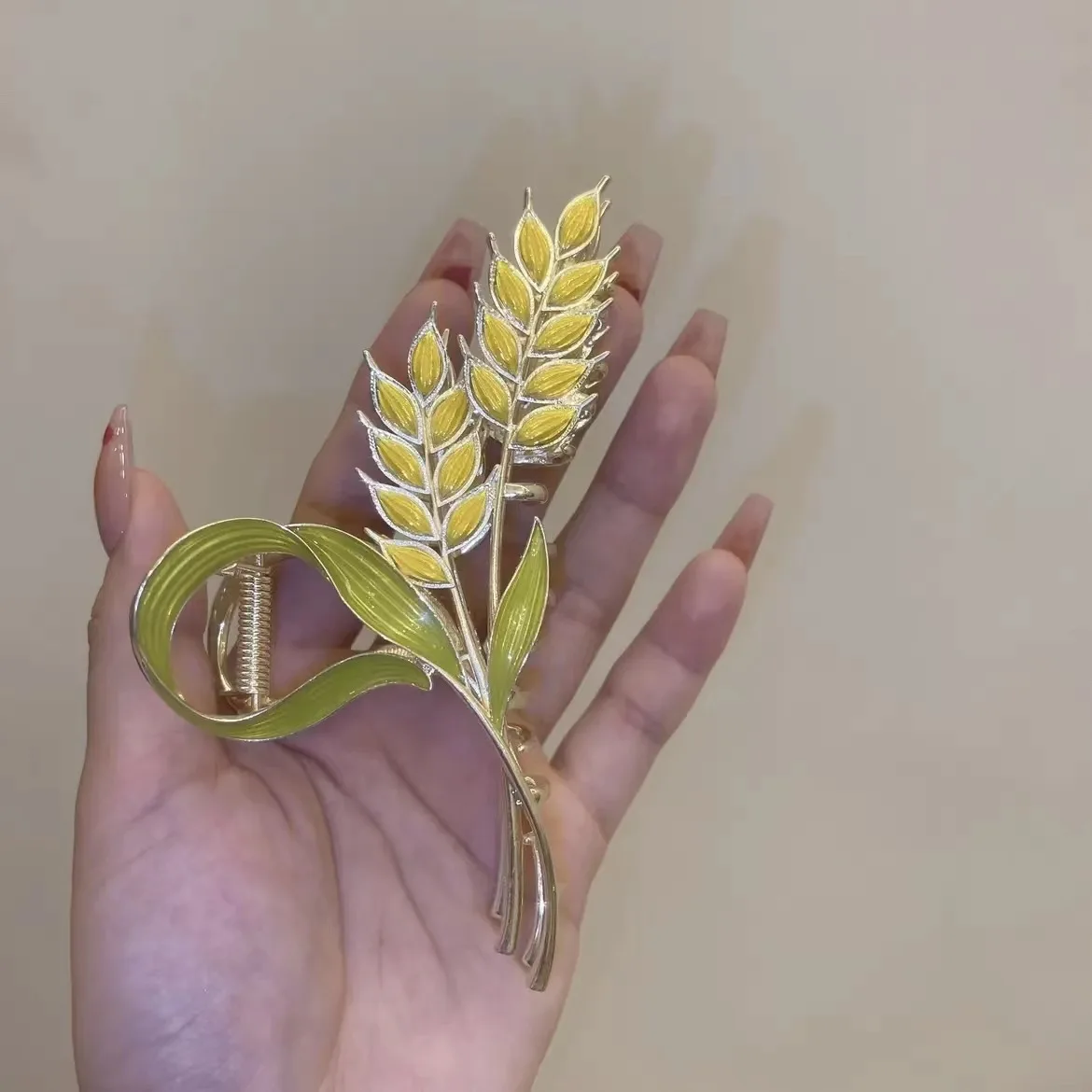 1PC Sunflower Hair Accessories Summer Senior Sense Metal Back Wheat Spike Shark Clip Women Sweet Temperament Hair Grab Headdress