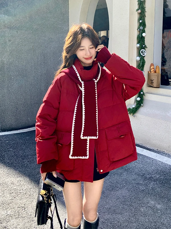 Veste d'hiver chaude et élégante en tricot rouge à capuche pour femme Cisas, nouvelle année, anti-âge