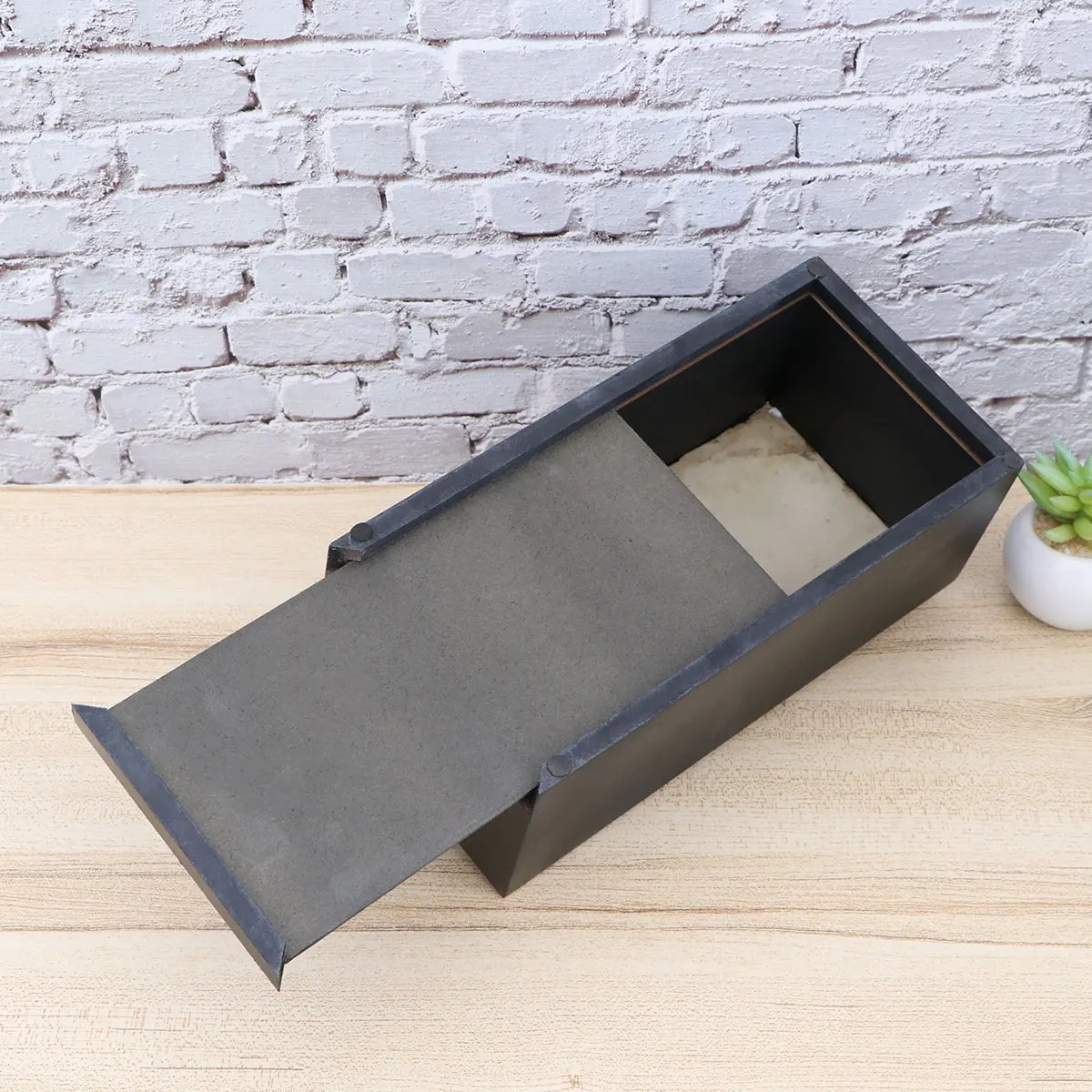

Stylish Retro Skull Tissue Box Cover Resin Halloween Decor Holder Home Office Use Design Cool Face Tissue