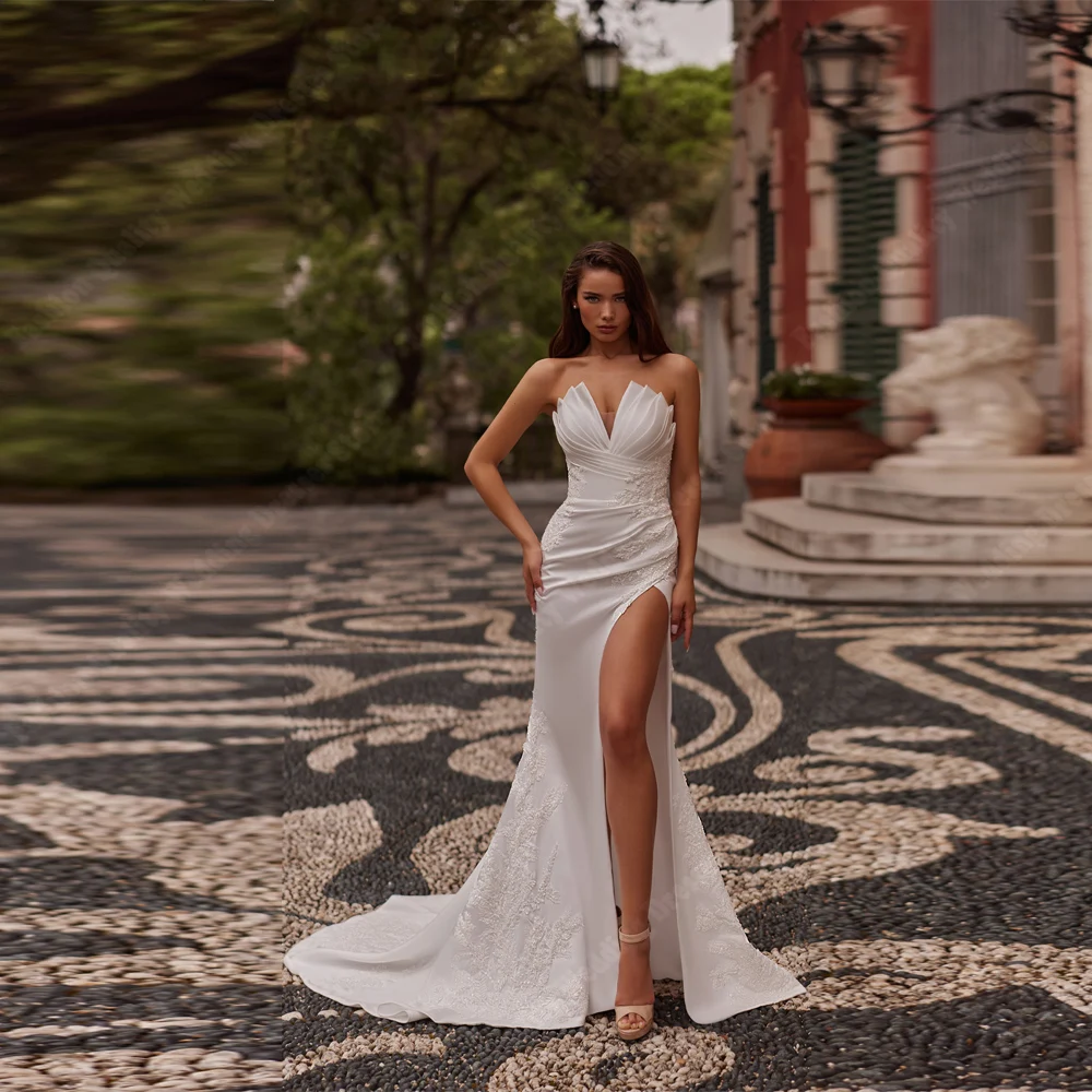 Abiti da sposa da donna sexy con sirena senza schienale Abiti da sposa eleganti con spacco alto Banchetto che lava il pavimento Vestido De Novia personalizzato 2026