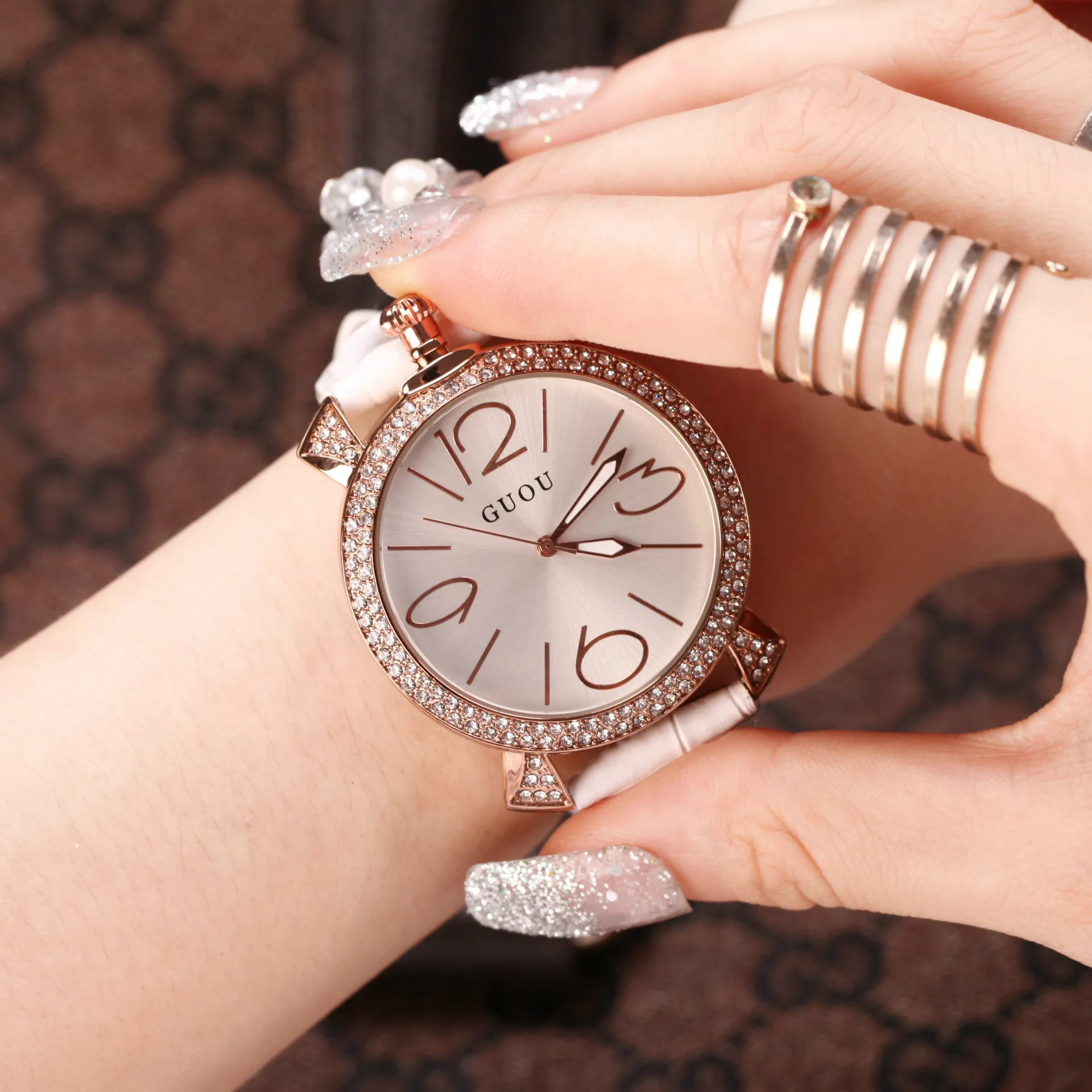 Retro Round Student WatchKorean StyleFashionable And Trendy, With Digital Markings Large Dial, Women'S Watch With Leather Strap.