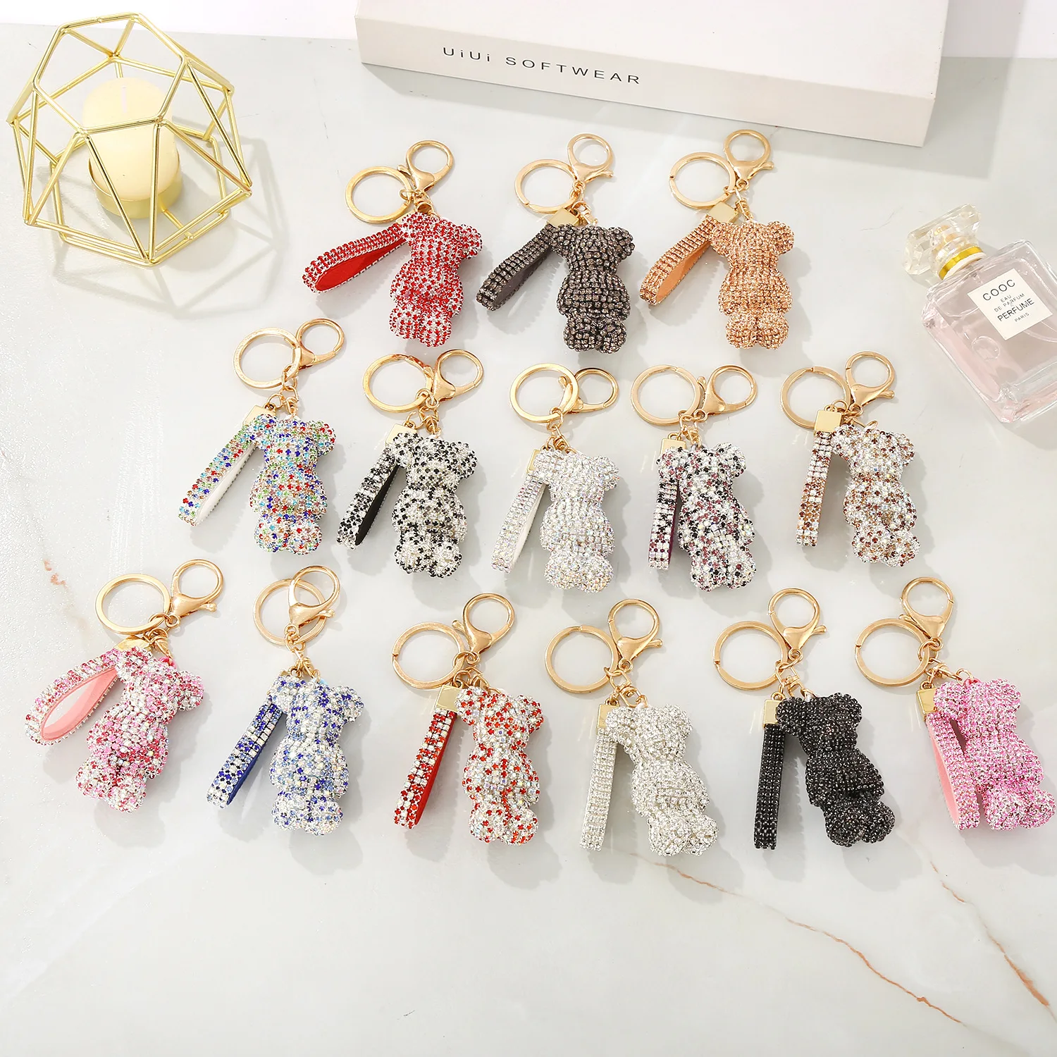 Creative Cartoon Diamond Studded Teddy Bear Doll Keychain Cute Female Creative Couple Key Chain Ring Bag Pendant Gift Ornaments