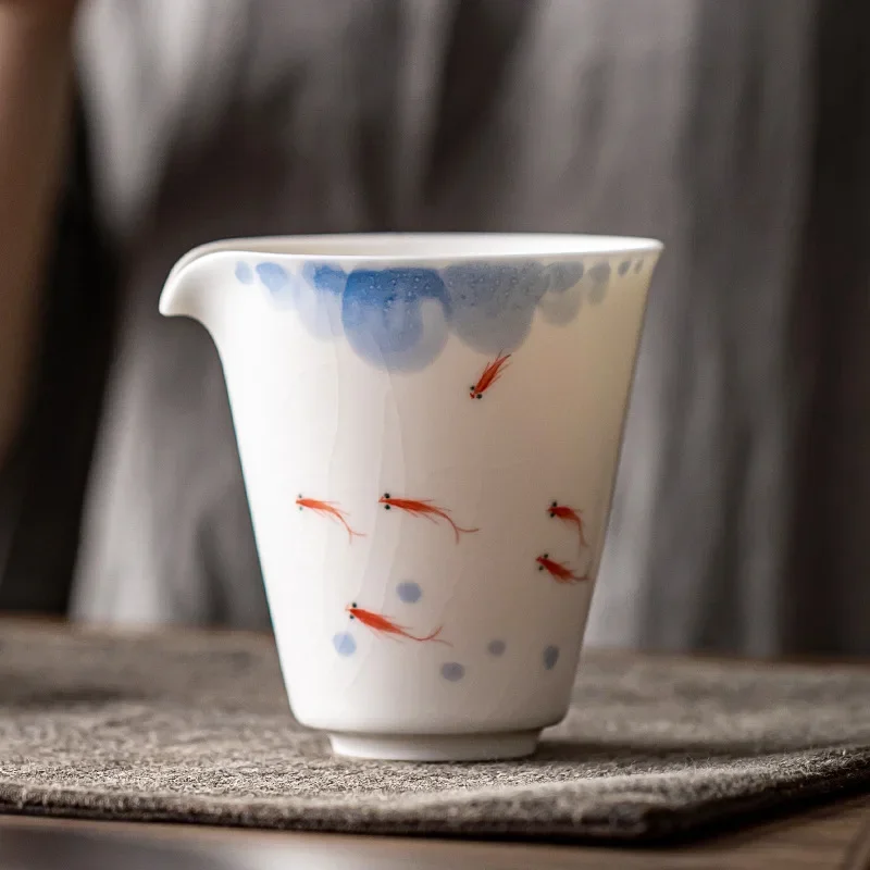 

Луна Белая ручная роспись Рыба Play Ru Печь Чайный кувшин Чайная ярмарка Кружка Высококаченая глазурь Поддерживаемая ярмарка Чашка Гонг Дао Бей