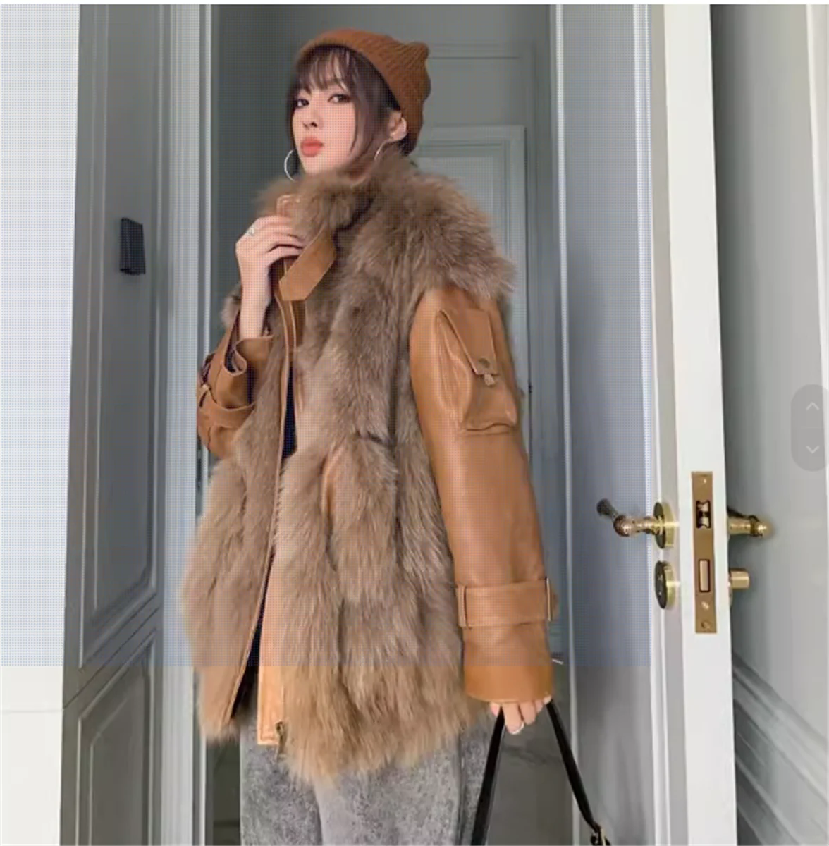 Boutique women's winter new style, medium to long fox fur spliced motorcycle casual fur coat, coat